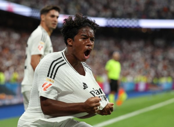 Marca: Enderick tiếp tục đào tạo cỏ, anh ấy muốn giành được niềm tin của Alonso để đóng một vai trò 