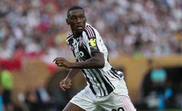 Báo nhóm nói về câu chuyện bên trong về chuyển nhượng của Muani: Juventus thay đổi giá tạm thời Pari