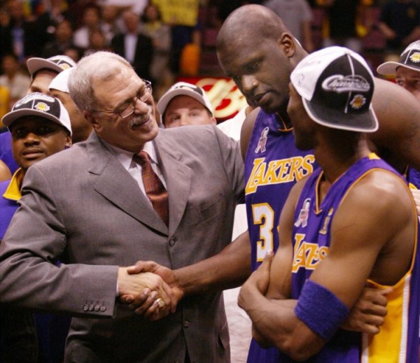 McGrady: Kobe không kém gì Shaq khi anh giành được ba chức vô địch liên tiếp, nhưng anh được giới tr