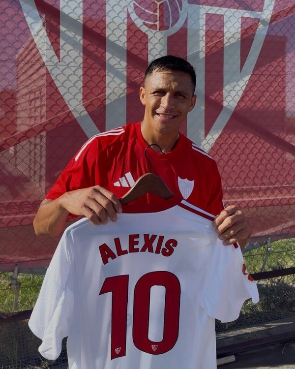 Sau 11 năm! Sanchez 36 tuổi sẽ