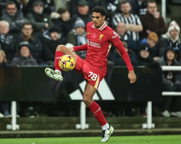 Kanssa: Rời khỏi Liverpool sẽ 