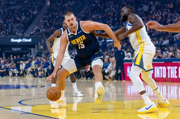 2 trong số 13 con trỏ ba điểm! Jokic: Tôi cần thực hiện một số điều chỉnh và rất hài lòng với cú đán