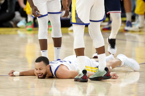 Tôi đã chiến đấu suốt cuộc đời mình! 4 Warriors ghi 20+ nhưng không có Curry!