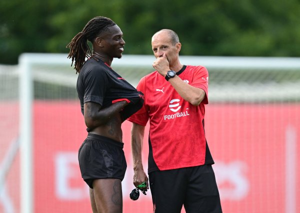 Đội trưởng Parma: Milan có cơ hội vô địch Serie A, bảo vệ Leo cần nỗ lực của toàn đội