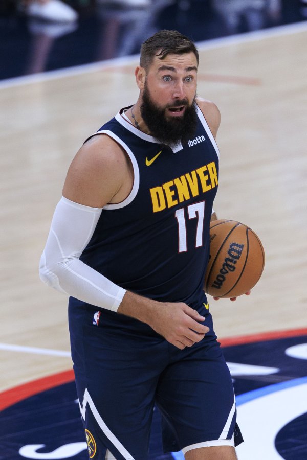 Liệu chúng ta có thể giành chức vô địch mùa này? Varan: Ý tưởng thì hay nhưng đường đi khó khăn. Hãy