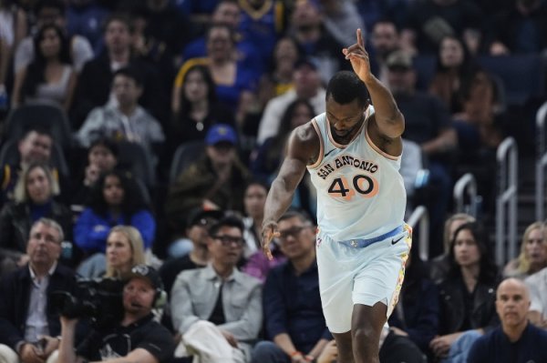 Hợp đồng tiếp theo là bao nhiêu? Tỷ lệ sút 3 lần của Barnes đạt mức cao nhất trong sự nghiệp ở mùa g