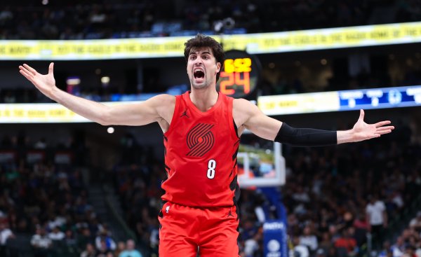 Tuoji: Đội muốn vào vòng loại trực tiếp nhưng có nhiều khả năng tiến vào vòng play-off hơn. Vua, Gri